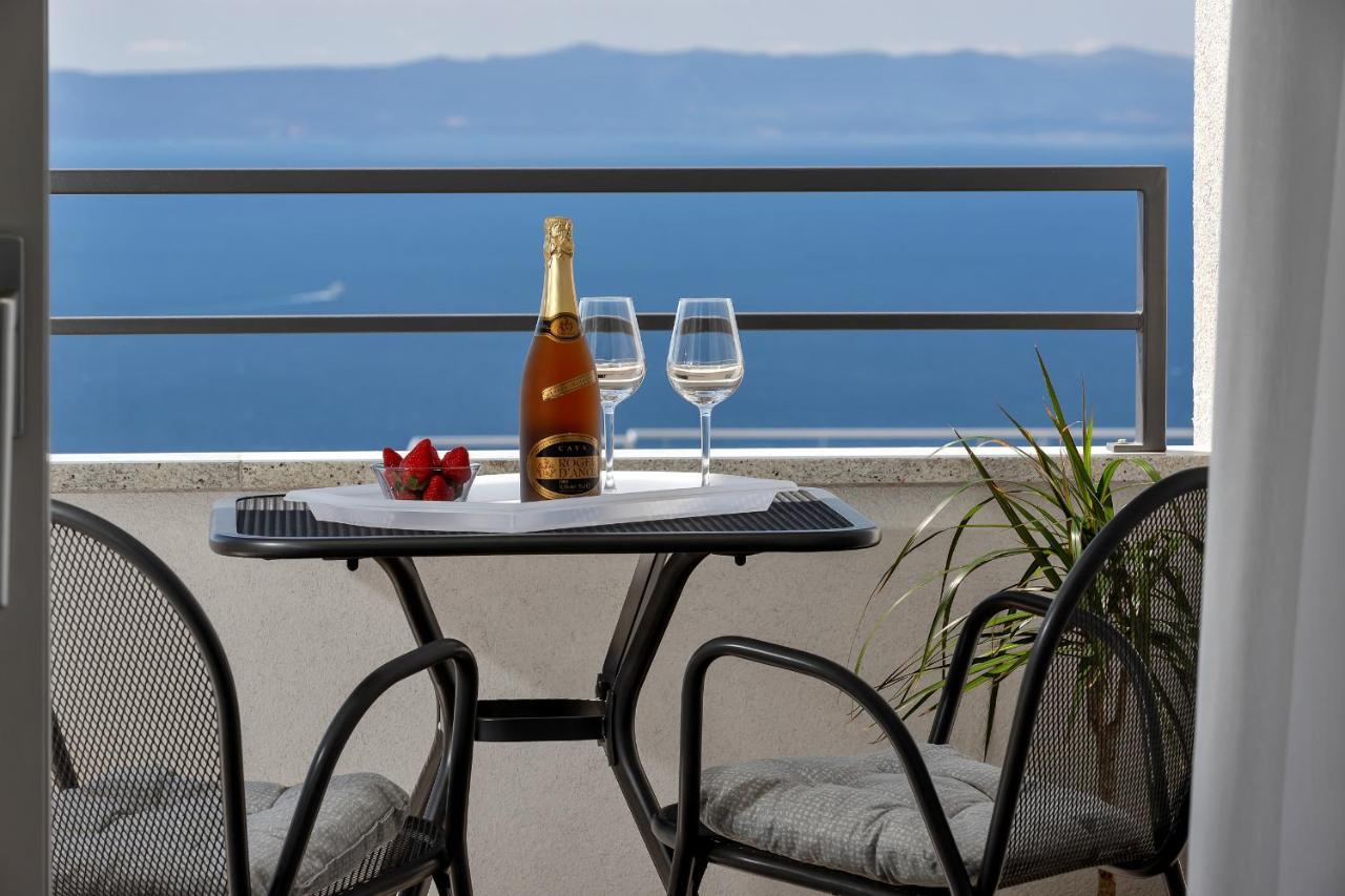 Holiday Home L & B Makarska Esterno foto