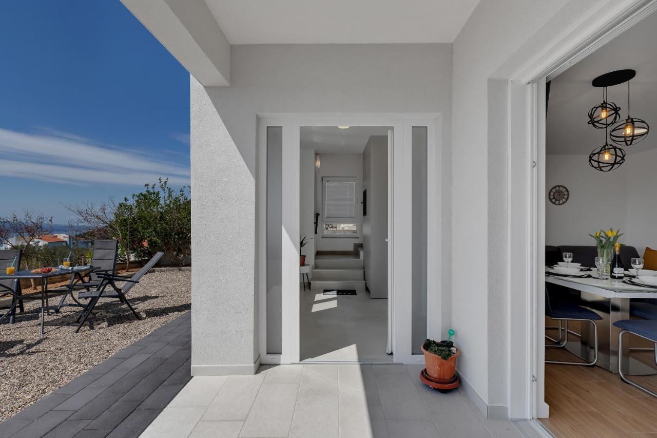 Holiday Home L & B Makarska Esterno foto