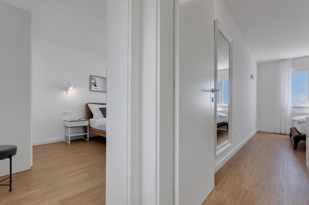 Holiday Home L & B Makarska Esterno foto