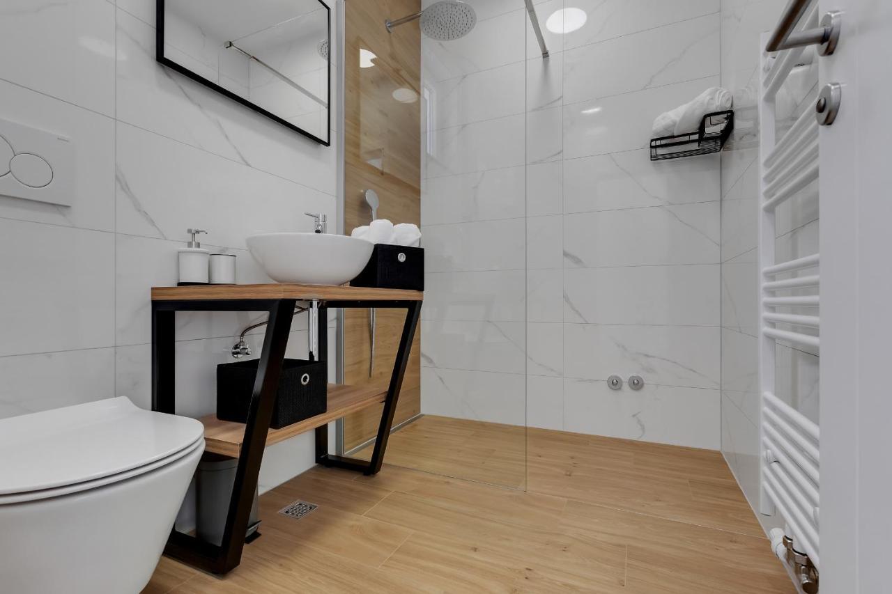 Holiday Home L & B Makarska Esterno foto