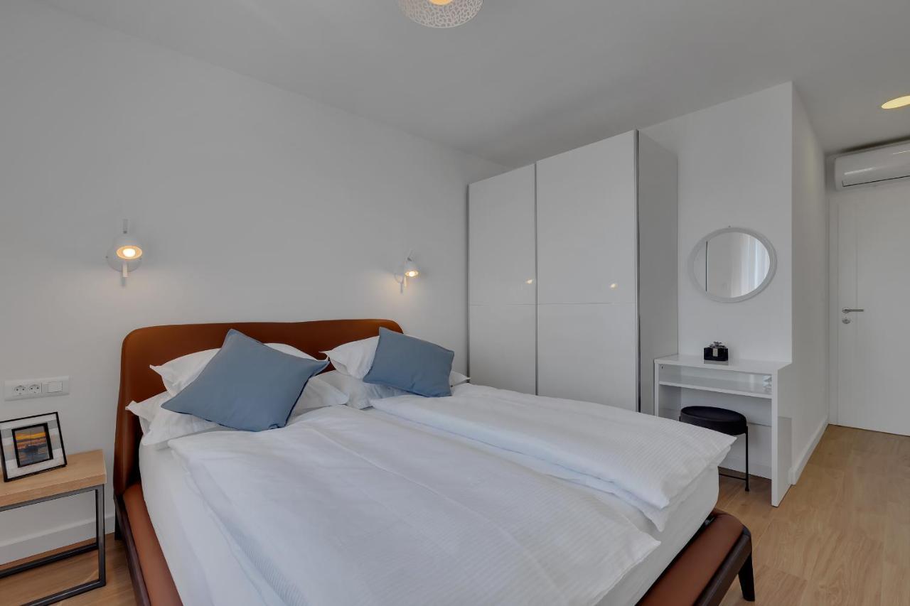Holiday Home L & B Makarska Esterno foto