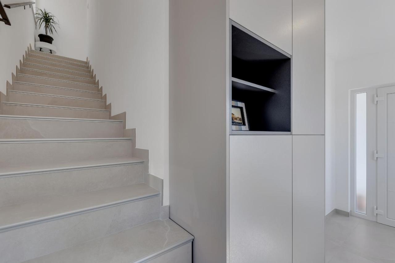 Holiday Home L & B Makarska Esterno foto